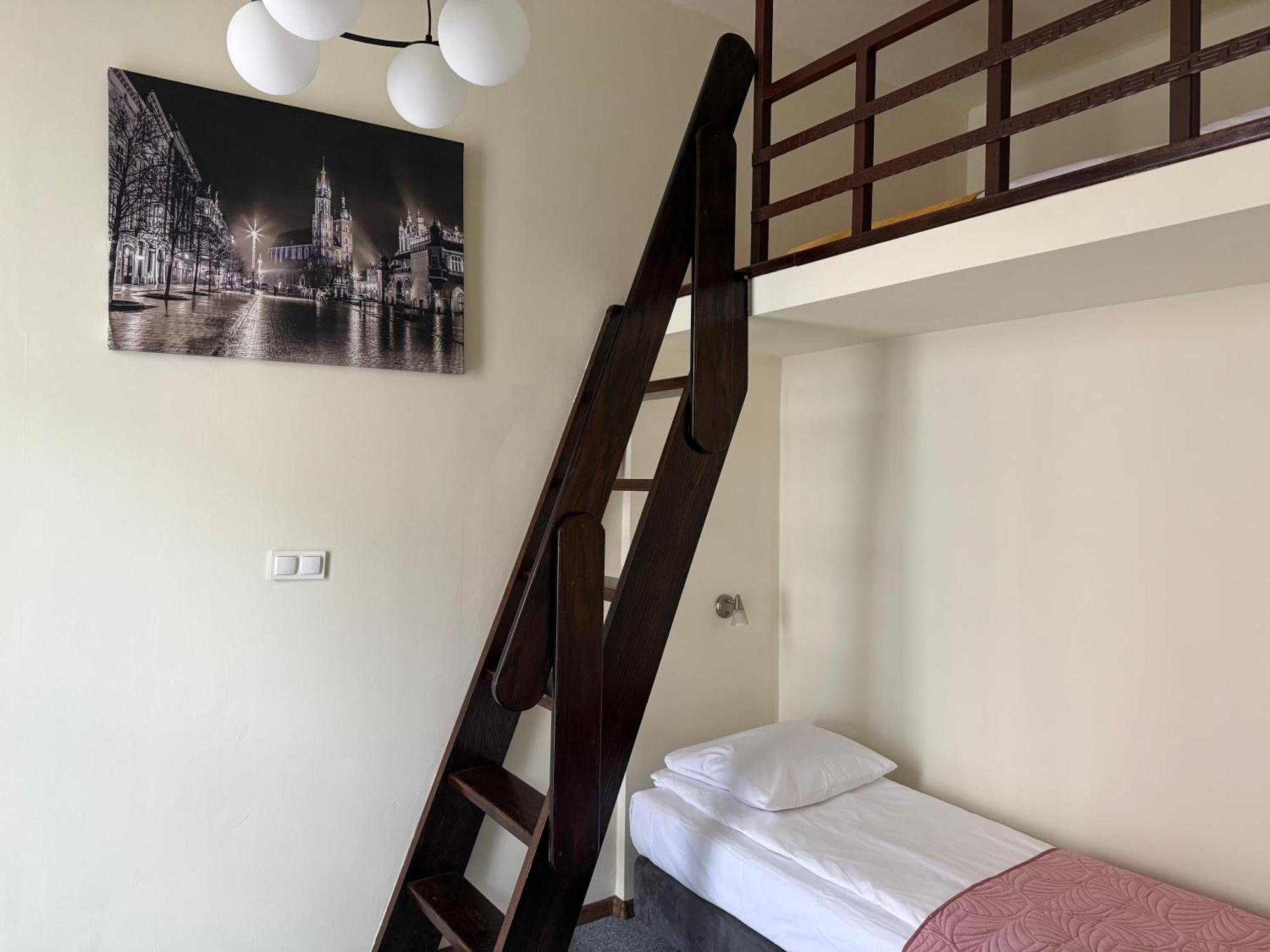 Corner Apartment *